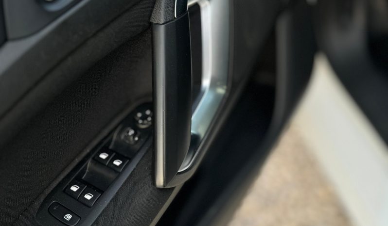 
								Peugeot 308 SW completo									