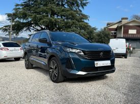 PEUGEOT 5008 GT
