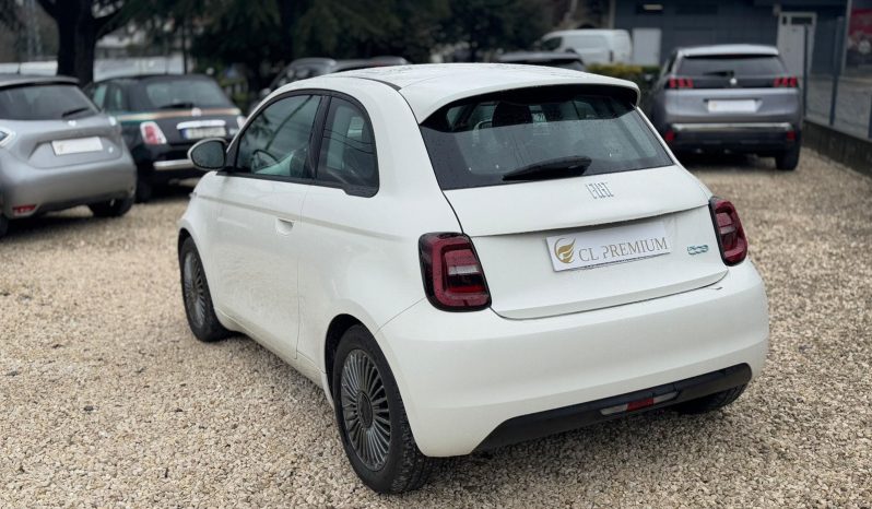 
								Fiat 500e completo									