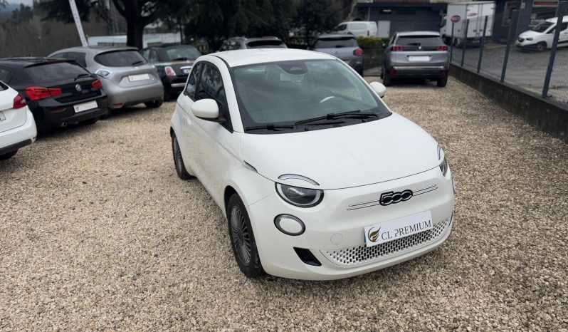 
								Fiat 500e completo									