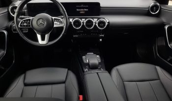 
									Mercedes A180 d Urban completo								
