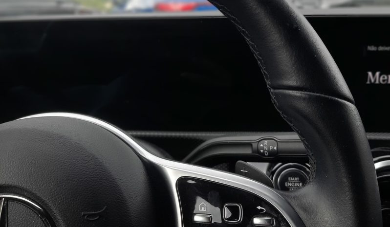 
								Mercedes A180 d Urban completo									