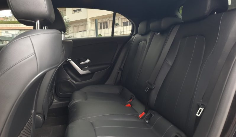 
								Mercedes A180 d Urban completo									