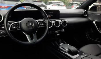 
									Mercedes A180 d Urban completo								