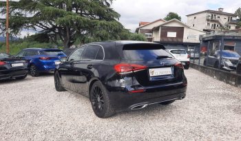 
									Mercedes A180 d Urban completo								