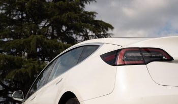 Tesla Model 3 Standard Range Plus completo