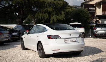 Tesla Model 3 Standard Range Plus completo