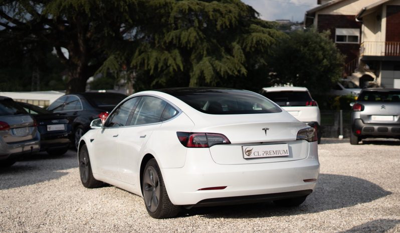 Tesla Model 3 Standard Range Plus completo