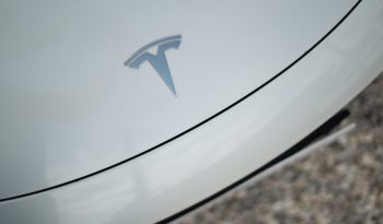 Tesla Model 3 Standard Range Plus completo