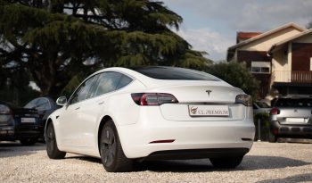 Tesla Model 3 Standard Range Plus completo