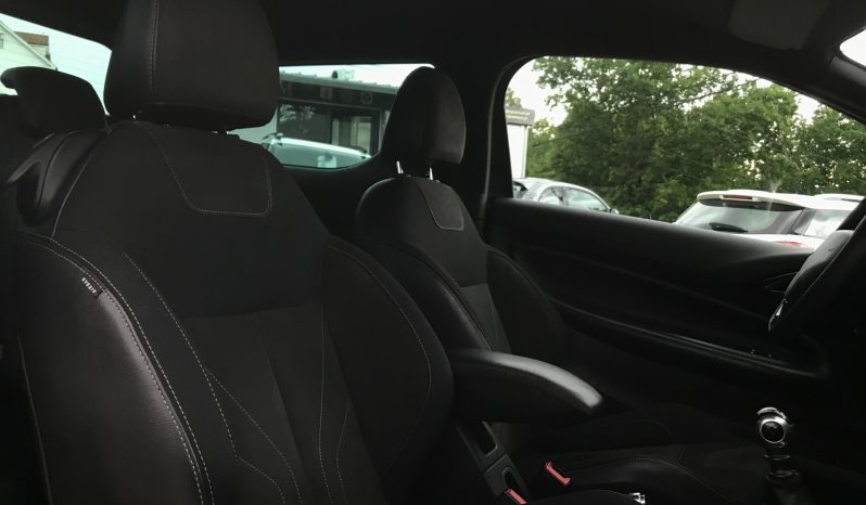 
								Citroen DS3 THP Sport Chic completo									