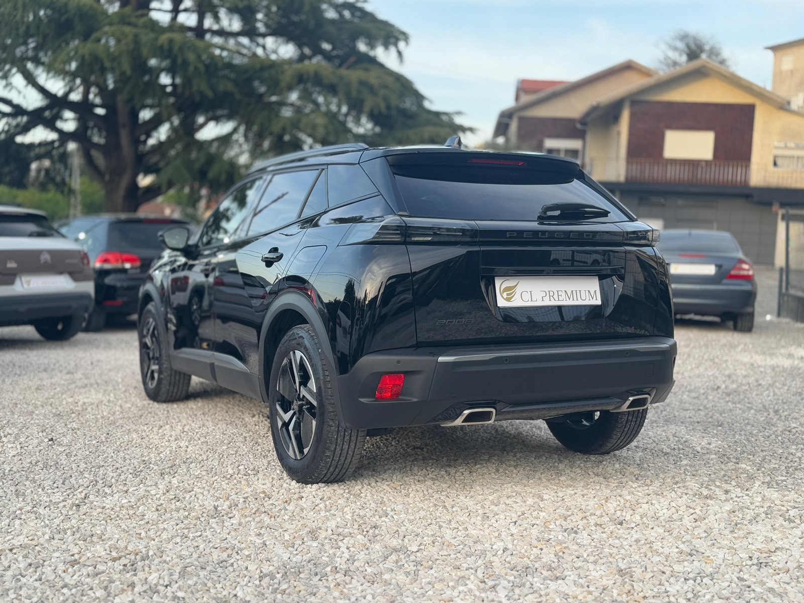Peugeot-2008-Puretech-Allure-202315