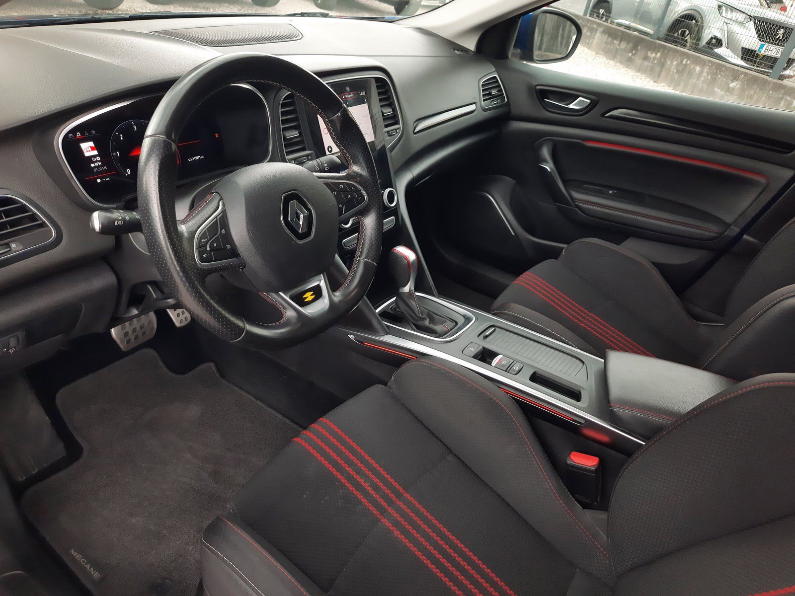 Renault-Megane-RS-Line-11