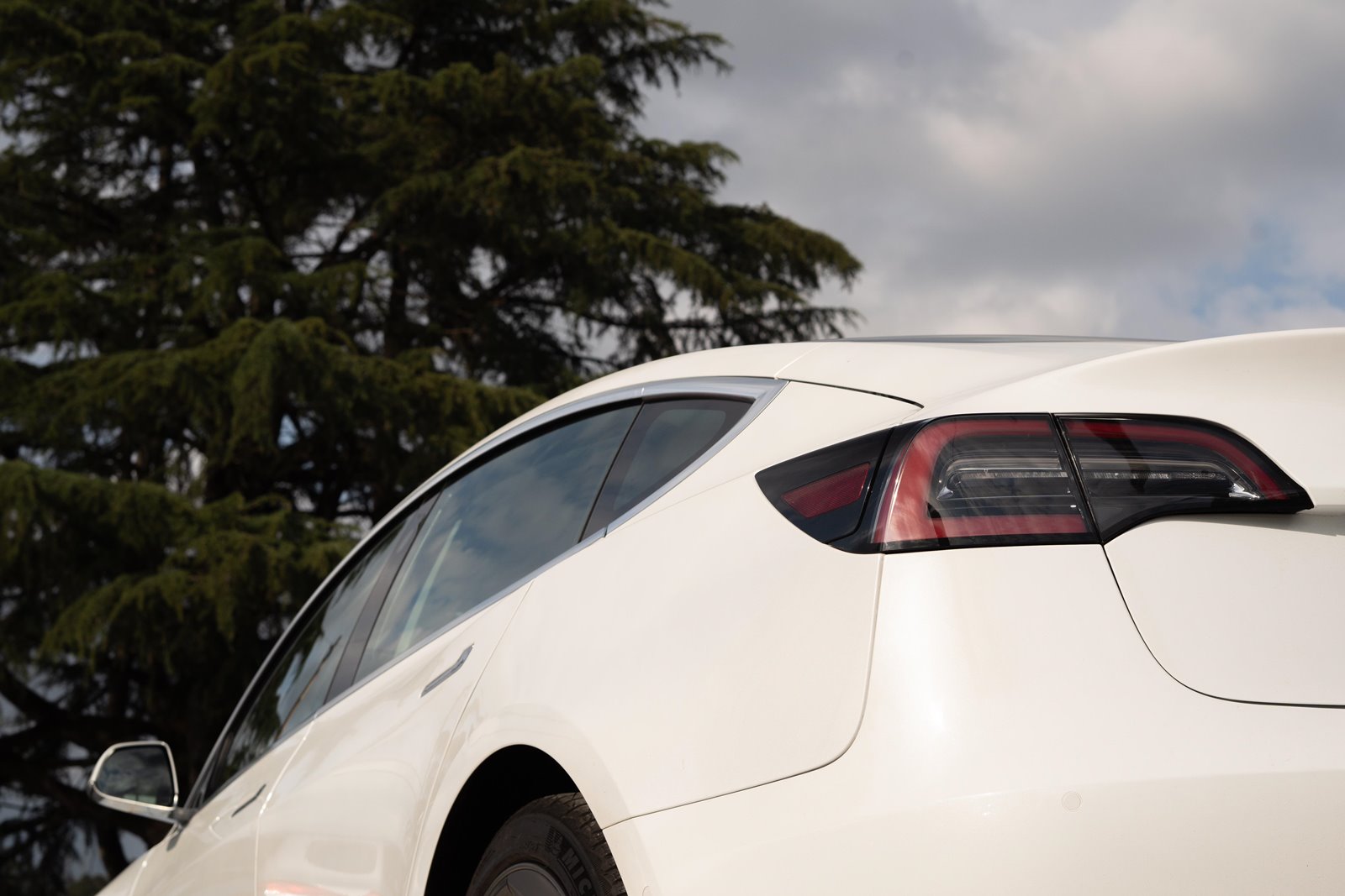 Tesla-Model-3-Standard-Range-Plus-10