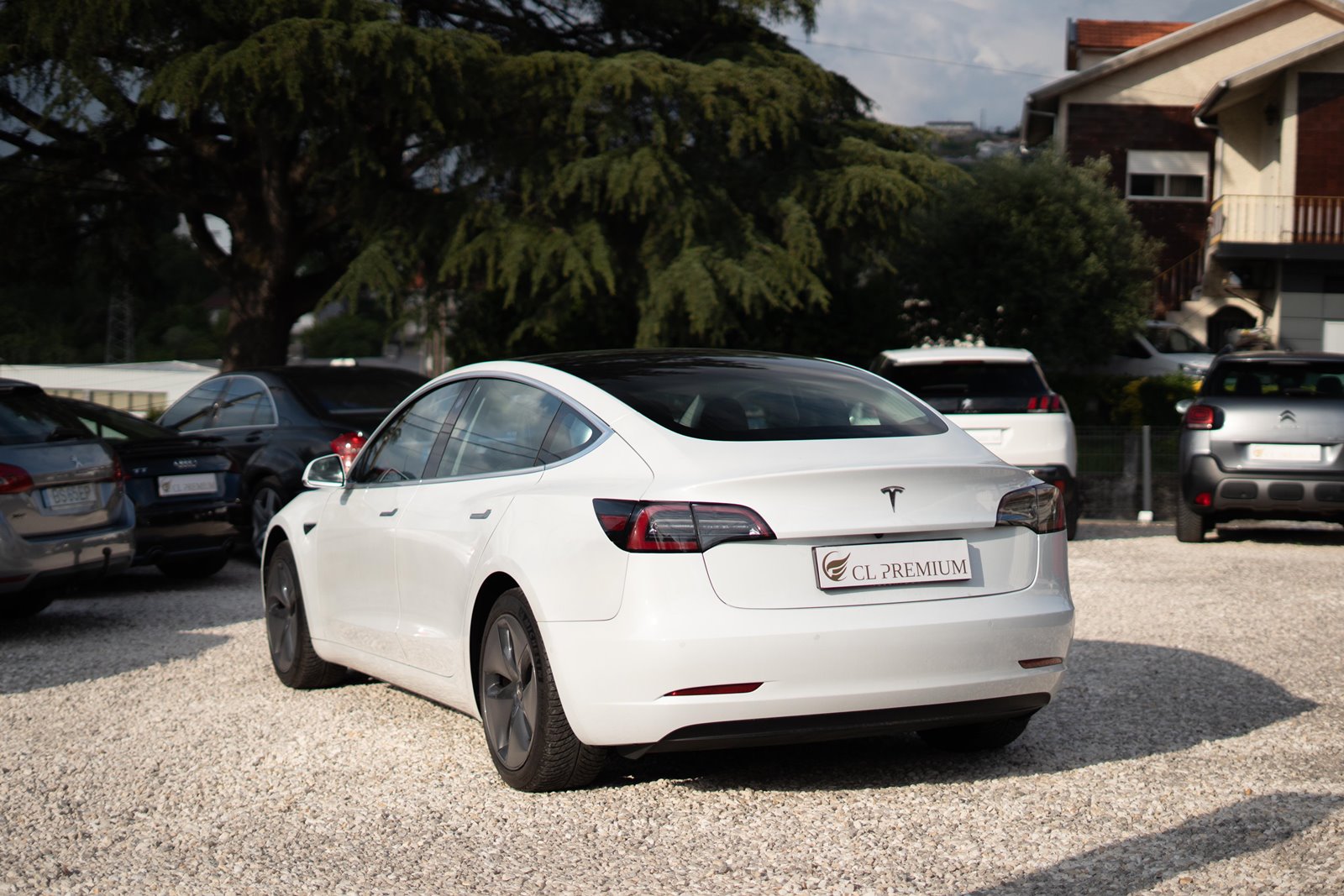 Tesla-Model-3-Standard-Range-Plus-11