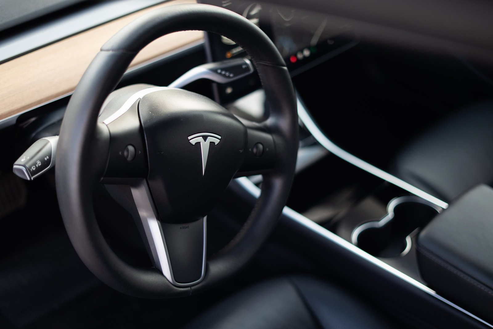 Tesla-Model-3-Standard-Range-Plus-22