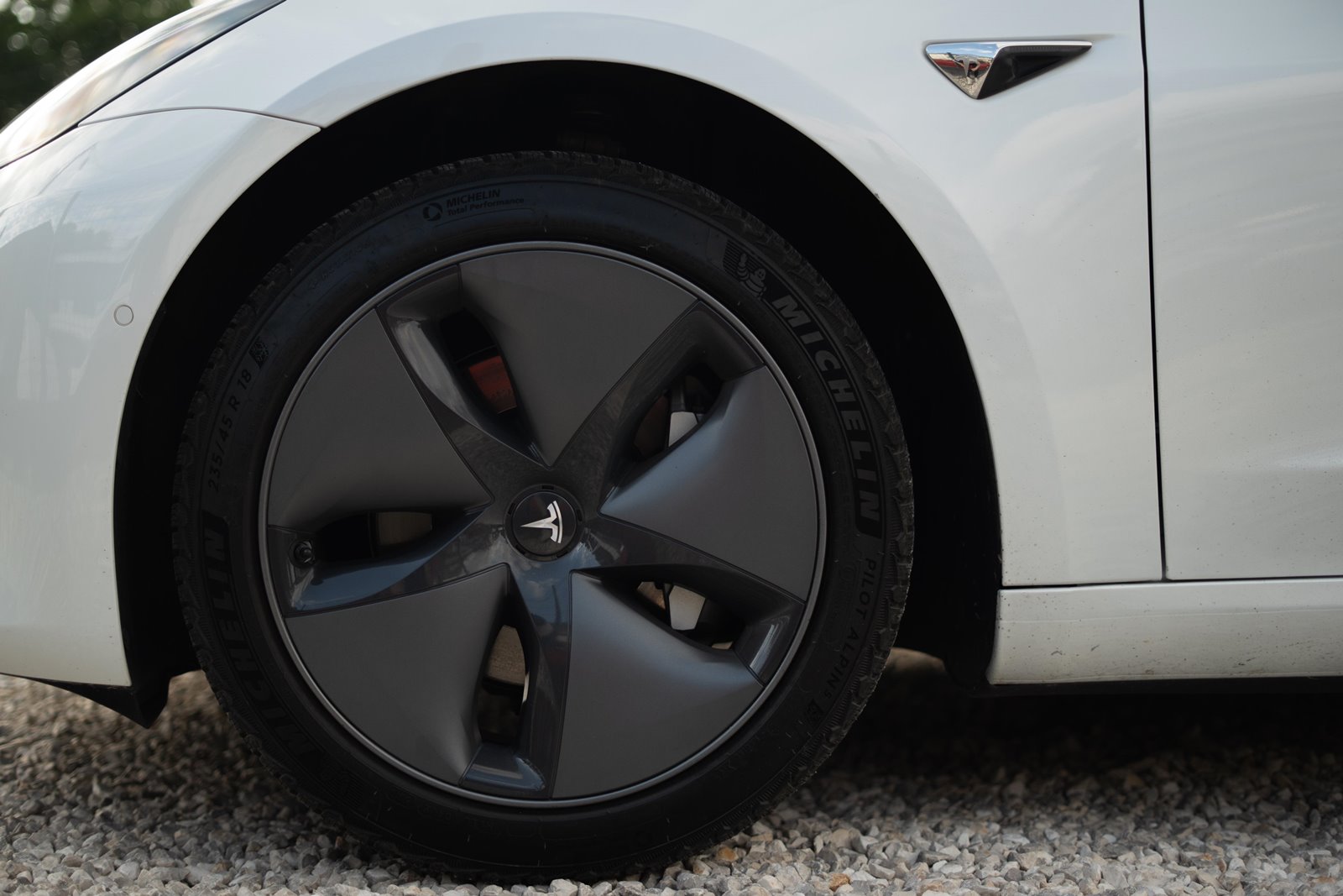 Tesla-Model-3-Standard-Range-Plus-6