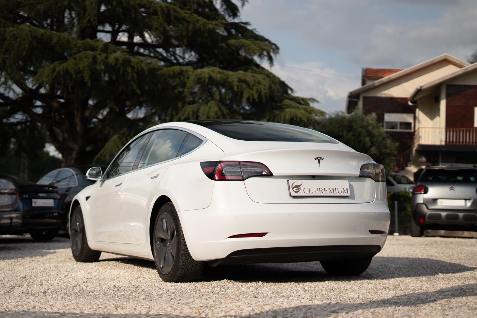 Tesla-Model-3-Standard-Range-Plus-9